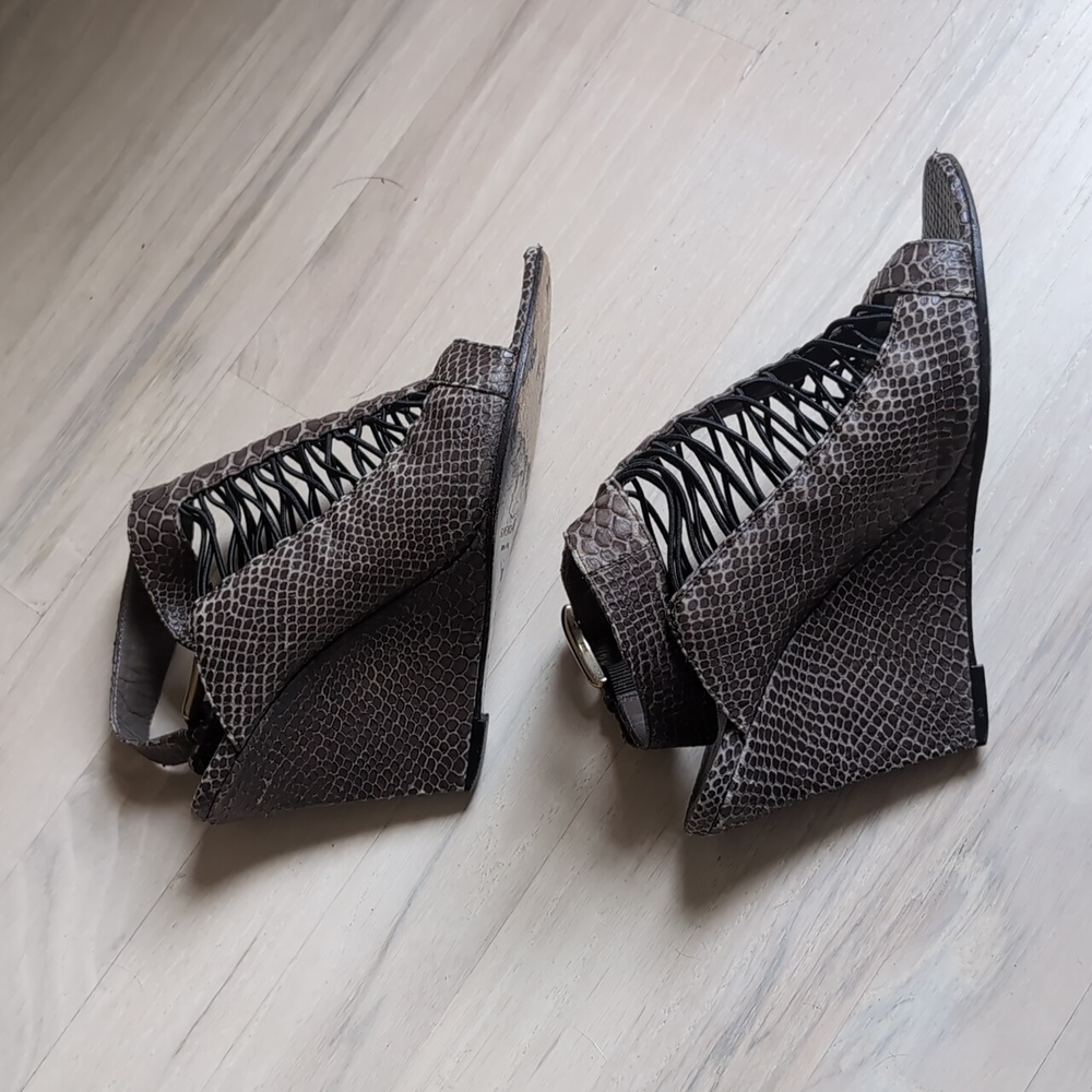 Givenchy Gray Python Embossed Leather Heels - image 6